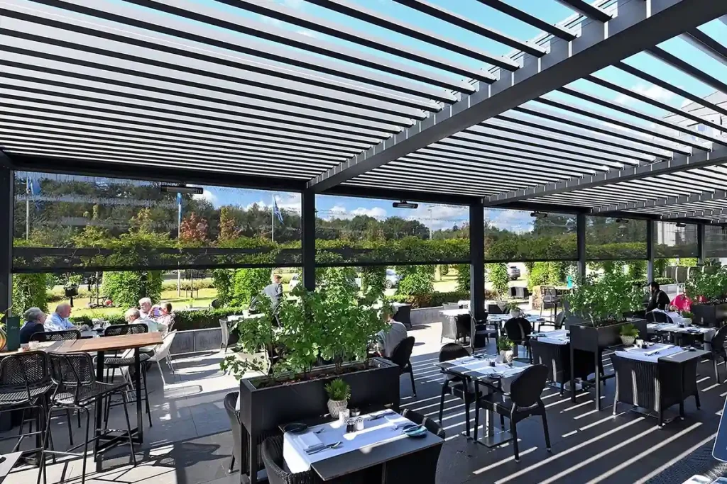 Pergola bioclimatica BRUSTOR